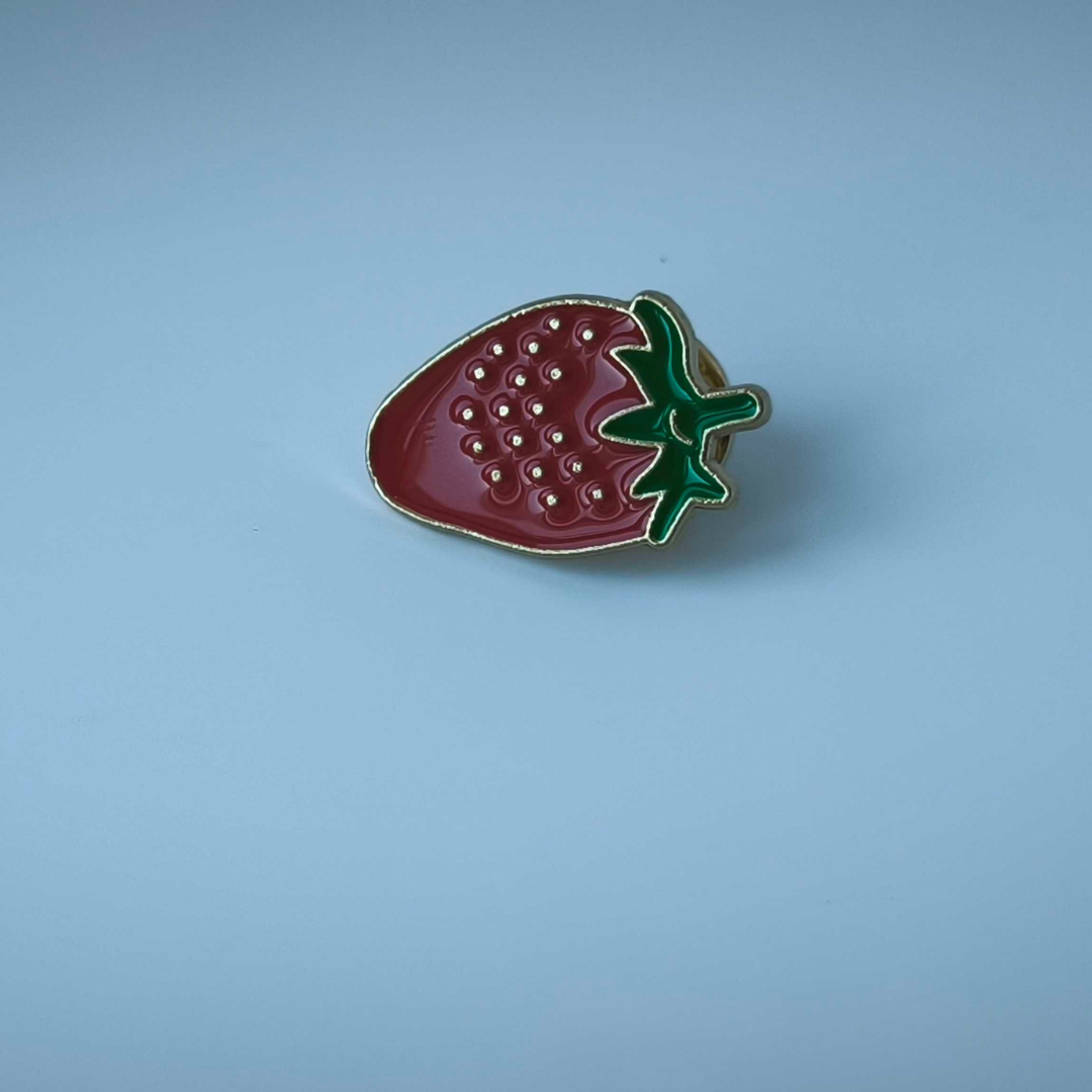 Метална значка "Ягода"